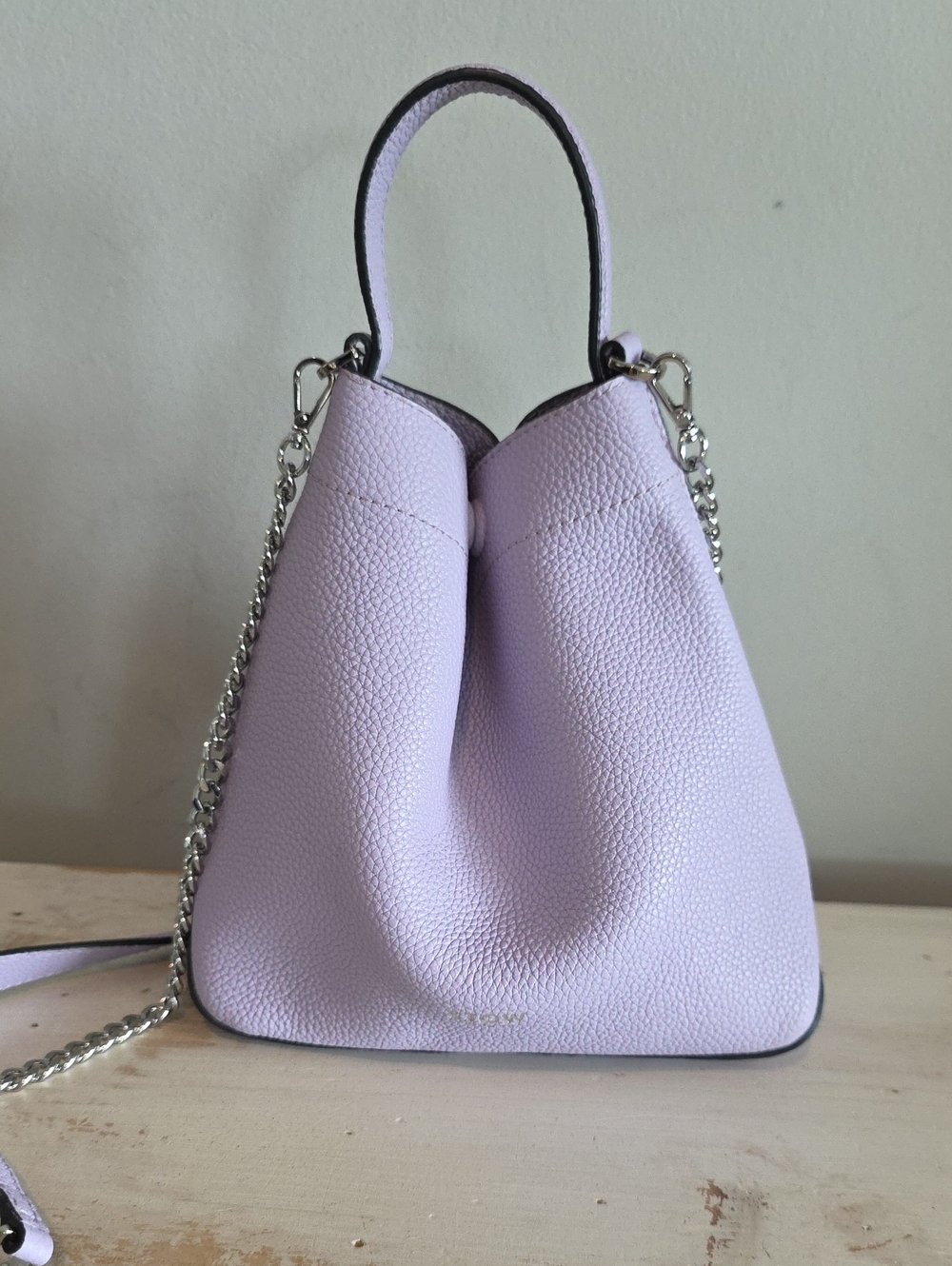 Stow London Mini Curve In Light Lavender Pebbled Leather